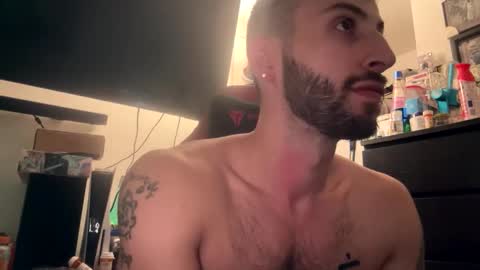 crazydill28 online show from 10-20-25, 08:53