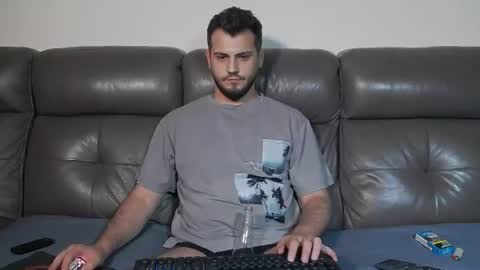 Crazy online show from 07-03-26, 08:37