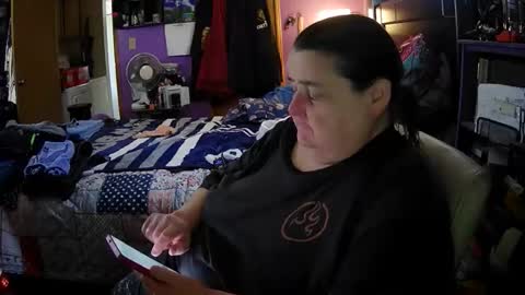 crazygirl802 online show from 04-25-26, 07:22