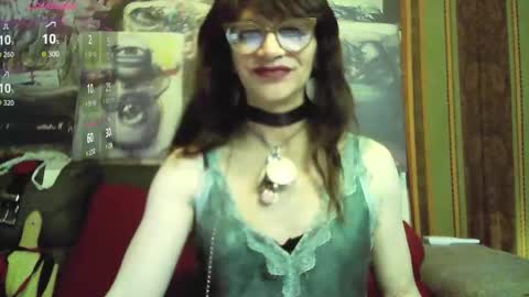 Snapshot of crazyjuny chatting on 10-03-25, 08:28 CrazyJuny online show from 10-03-25, 08:28