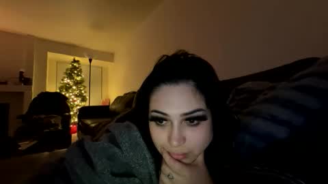 Snapshot of crazylatina333 chatting on 01-07-26, 09:34 babygirl3 online show from 01-07-26, 09:34