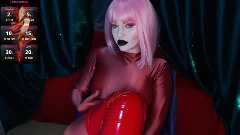 Snapshot of crazypinkyball chatting on 12-09-24, 11:58 Roxy online show from 12-09-24, 11:58
