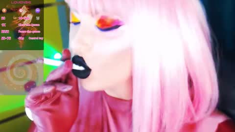 Snapshot of crazypinkyball chatting on 09-25-25, 02:54 Roxy online show from 09-25-25, 02:54