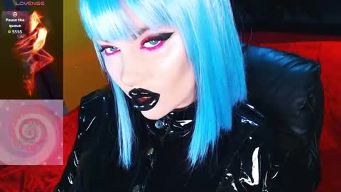 Roxy online show from 04-19-26, 02:38