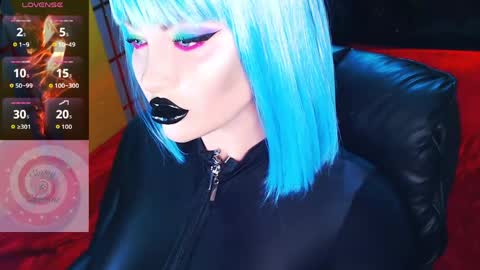 Snapshot of crazypinkyball chatting on 05-09-26, 03:06 Roxy online show from 05-09-26, 03:06