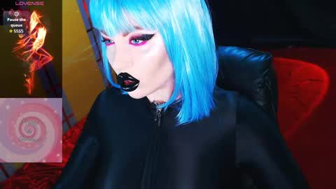 Snapshot of crazypinkyball chatting on 06-03-26, 02:44 Roxy online show from 06-03-26, 02:44