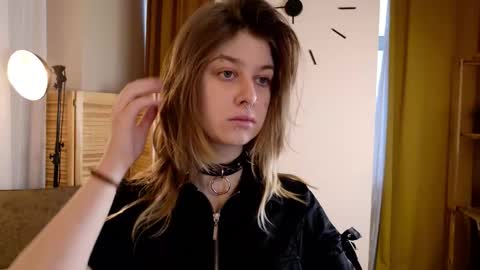 Alice online show from 01-17-26, 01:16