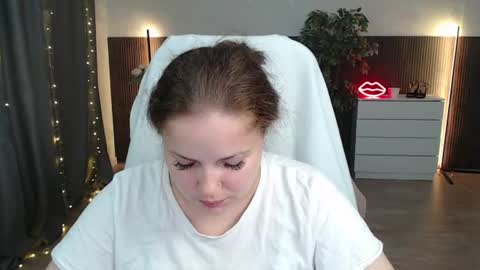 Crazyy Girl  online show from 06-26-26, 03:00