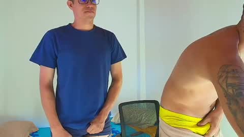 Snapshot of crazyybull chatting on 04-07-26, 03:51 Bull online show from 04-07-26, 03:51