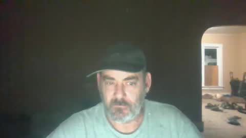 Snapshot of cre9876 chatting on 09-18-25, 08:27 alway horny online show from 09-18-25, 08:27