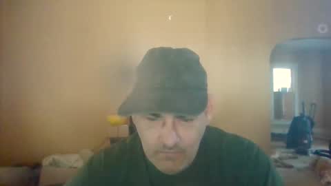 Snapshot of cre9876 chatting on 11-07-25, 05:02 alway horny online show from 11-07-25, 05:02