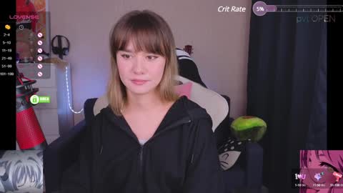 Snapshot of creammeow chatting on 12-18-24, 09:58 Alina online show from 12-18-24, 09:58