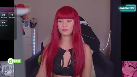 Snapshot of creammeow chatting on 09-30-25, 04:28 Alina online show from 09-30-25, 04:28