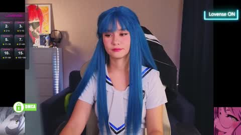 Snapshot of creammeow chatting on 10-14-25, 02:12 Alina online show from 10-14-25, 02:12