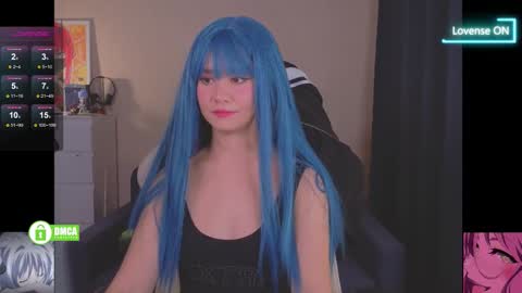 Snapshot of creammeow chatting on 11-10-25, 03:05 Alina online show from 11-10-25, 03:05