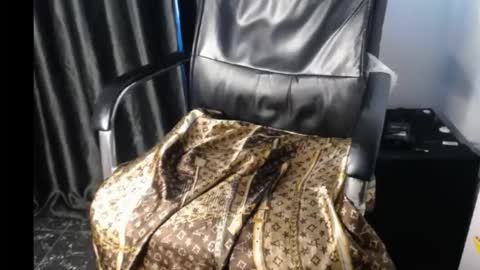 Lady jasmine online show from 12-15-25, 03:05