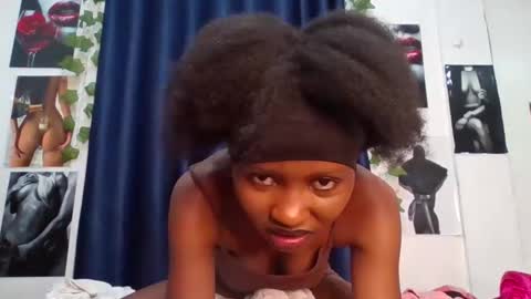 Creamykitty online show from 11-30-25, 02:54