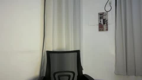 mika online show from 01-08-26, 09:06