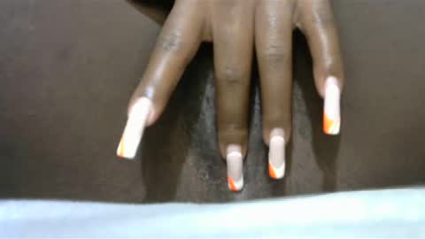 Snapshot of creamybabee chatting on 01-14-25, 12:22 queen online show from 01-14-25, 12:22