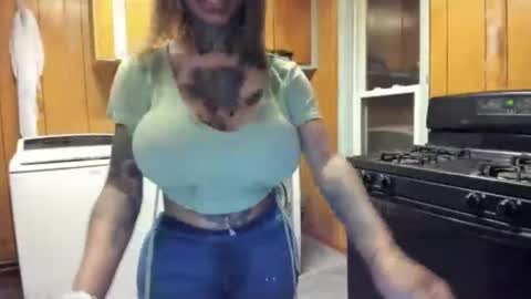 CreamyExotica online show from 07-18-26, 03:44