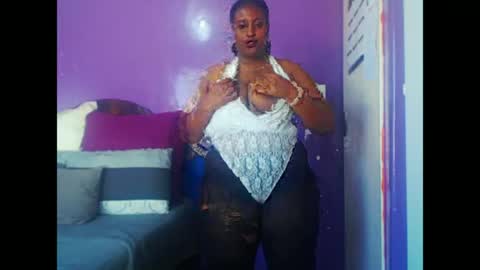 CreamyLea online show from 06-23-26, 10:13
