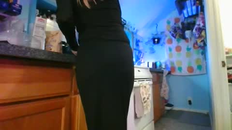 Snapshot of creamyslvt chatting on 02-10-26, 02:04 Bamby online show from 02-10-26, 02:04