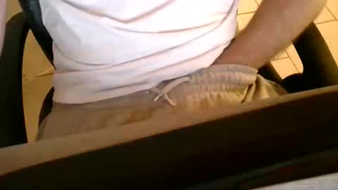 creator8871 online show from 10-04-25, 09:07