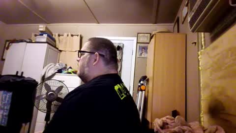 The hopeless romantic online show from 10-17-25, 08:28