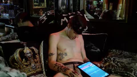 Damien Mourningstar online show from 12-14-25, 02:33