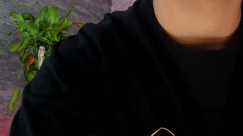 Snapshot of crh58_ chatting on 09-21-25, 02:57 crh58_ online show from 09-21-25, 02:57