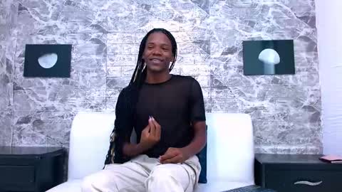 CriisBrown  online show from 11-11-25, 11:10