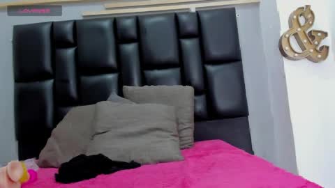 criistal_castro online show from 04-07-26, 12:16