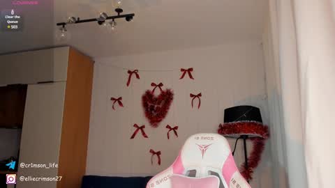 Snapshot of crimson_baby chatting on 01-15-25, 07:15 crimson baby online show from 01-15-25, 07:15