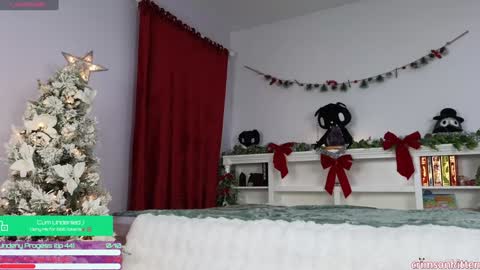 Crimson Kitten online show from 12-14-24, 05:18