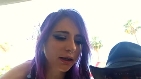 Crimson Kitten online show from 04-21-26, 11:51