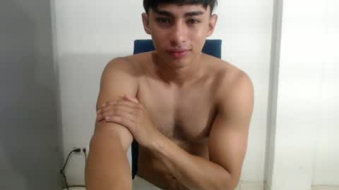 Snapshot of cris1260 chatting on 07-29-26, 01:42 Cristian online show from 07-29-26, 01:42