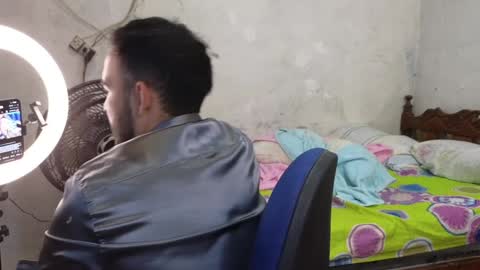 cris_simons online show from 12-31-24, 03:34