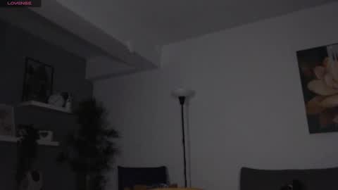 cris_tinne online show from 12-24-24, 04:40