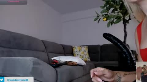 Snapshot of cris_tinne chatting on 07-14-26, 03:51 cris_tinne online show from 07-14-26, 03:51