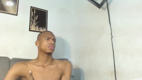 criss_zuri online show from 10-10-25, 11:53