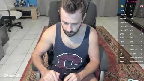 Criss online show from 11-20-25, 04:12