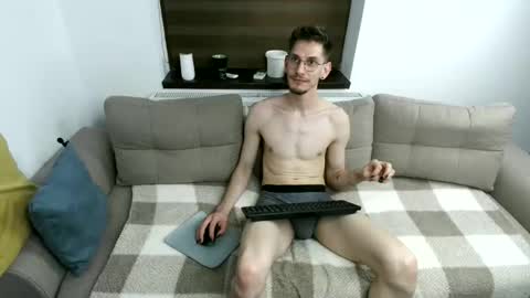 Snapshot of cristaelio chatting on 05-12-26, 06:16 Crista-Elio online show from 05-12-26, 06:16