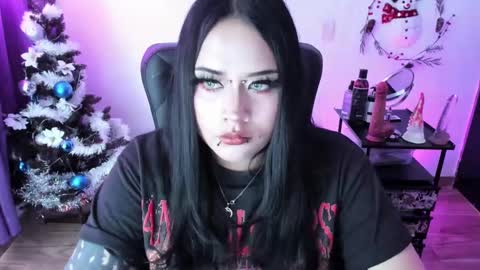 Snapshot of cristal_kosh chatting on 12-20-24, 03:00 Cris online show from 12-20-24, 03:00