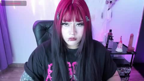 Snapshot of cristal_kosh chatting on 01-16-25, 01:04 Cris online show from 01-16-25, 01:04