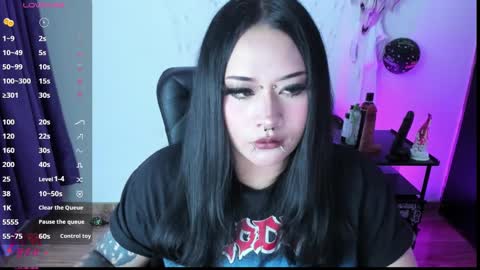 Snapshot of cristal_kosh chatting on 02-06-25, 11:10 Cris online show from 02-06-25, 11:10