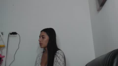 cristal beautiful online show from 06-16-26, 10:18