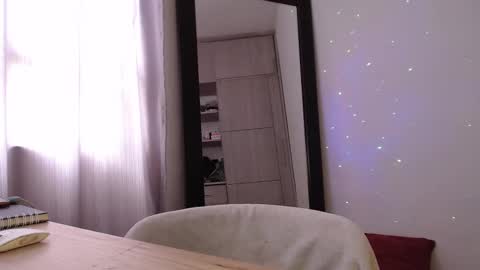 Snapshot of cristal_sexyboobs_ chatting on 01-31-25, 06:14 Cristal online show from 01-31-25, 06:14