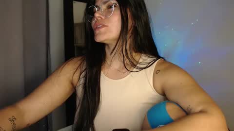 Snapshot of cristal_sexyboobs_ chatting on 02-14-25, 04:37 Cristal online show from 02-14-25, 04:37