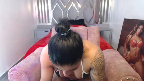 Snapshot of cristalbeautiful1 chatting on 12-10-24, 03:55 Natalie online show from 12-10-24, 03:55