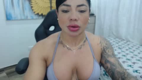 Snapshot of cristalbeautiful1 chatting on 09-22-25, 10:34 Natalie online show from 09-22-25, 10:34